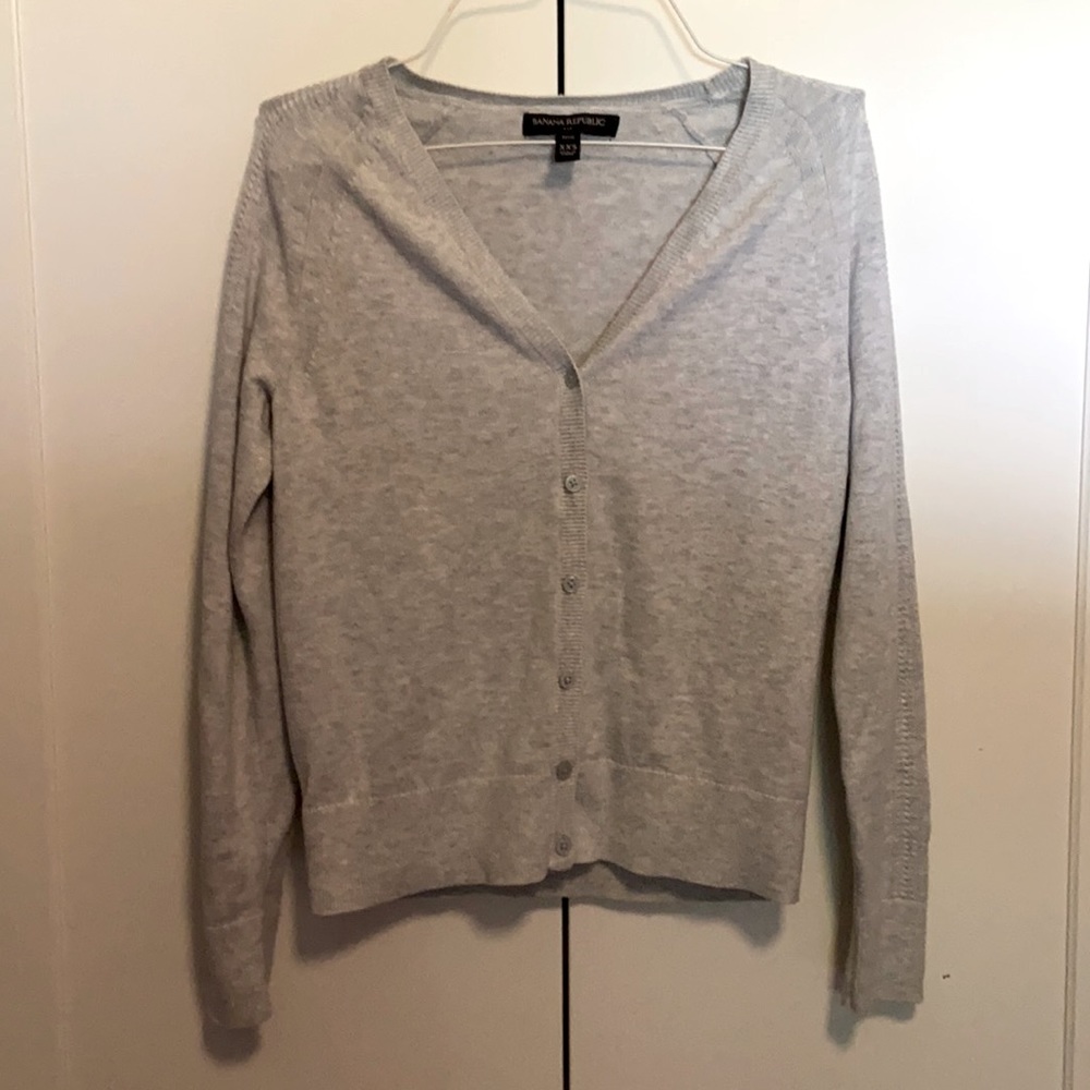 Banana Republic soft gray cardigan size XXS Petite